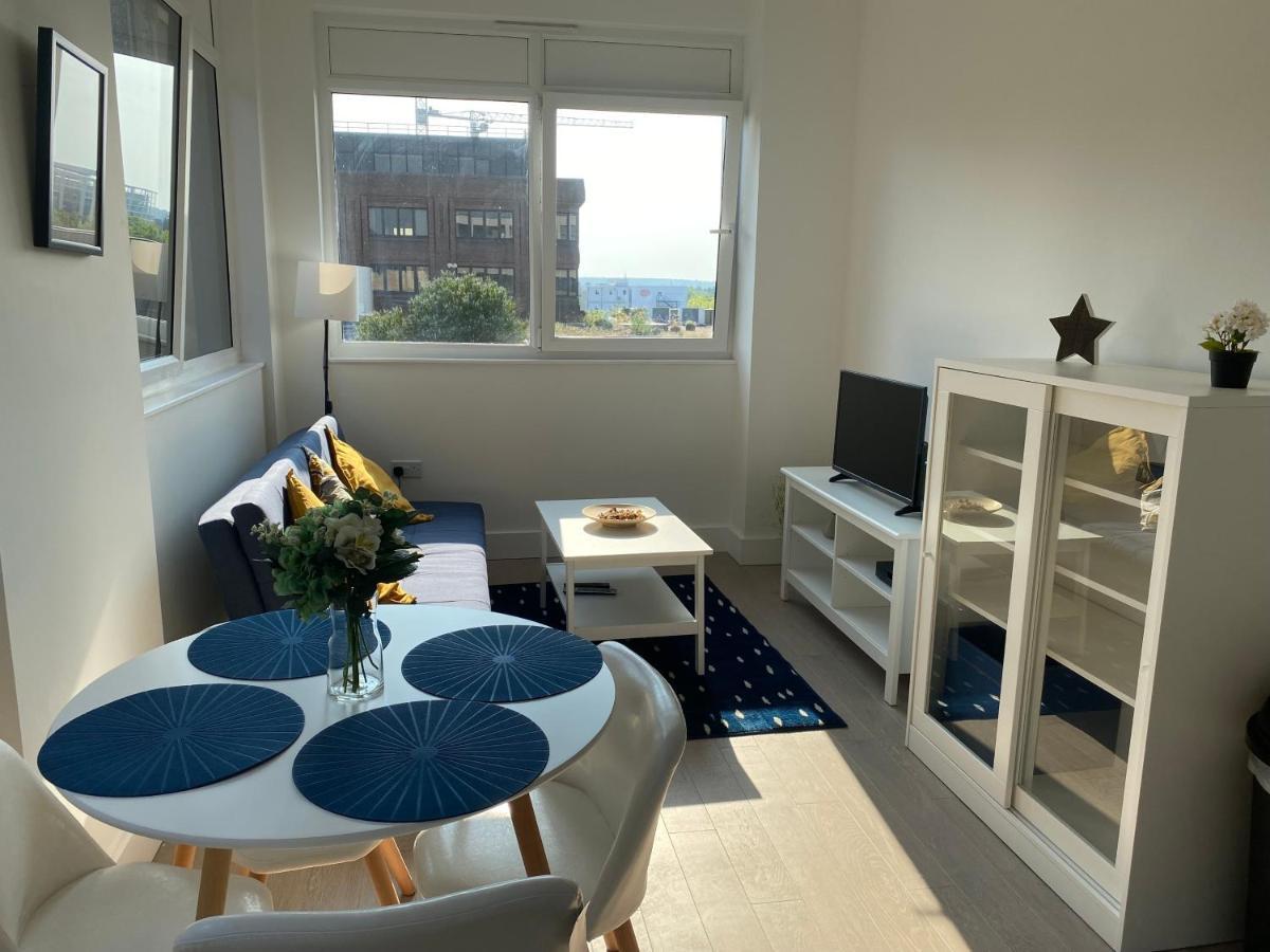 Central Location, Parking, Wi-Fi, Modern Apartment Milton Keynes Zewnętrze zdjęcie