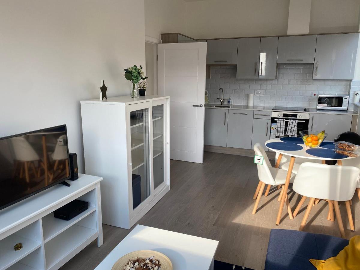 Central Location, Parking, Wi-Fi, Modern Apartment Milton Keynes Zewnętrze zdjęcie